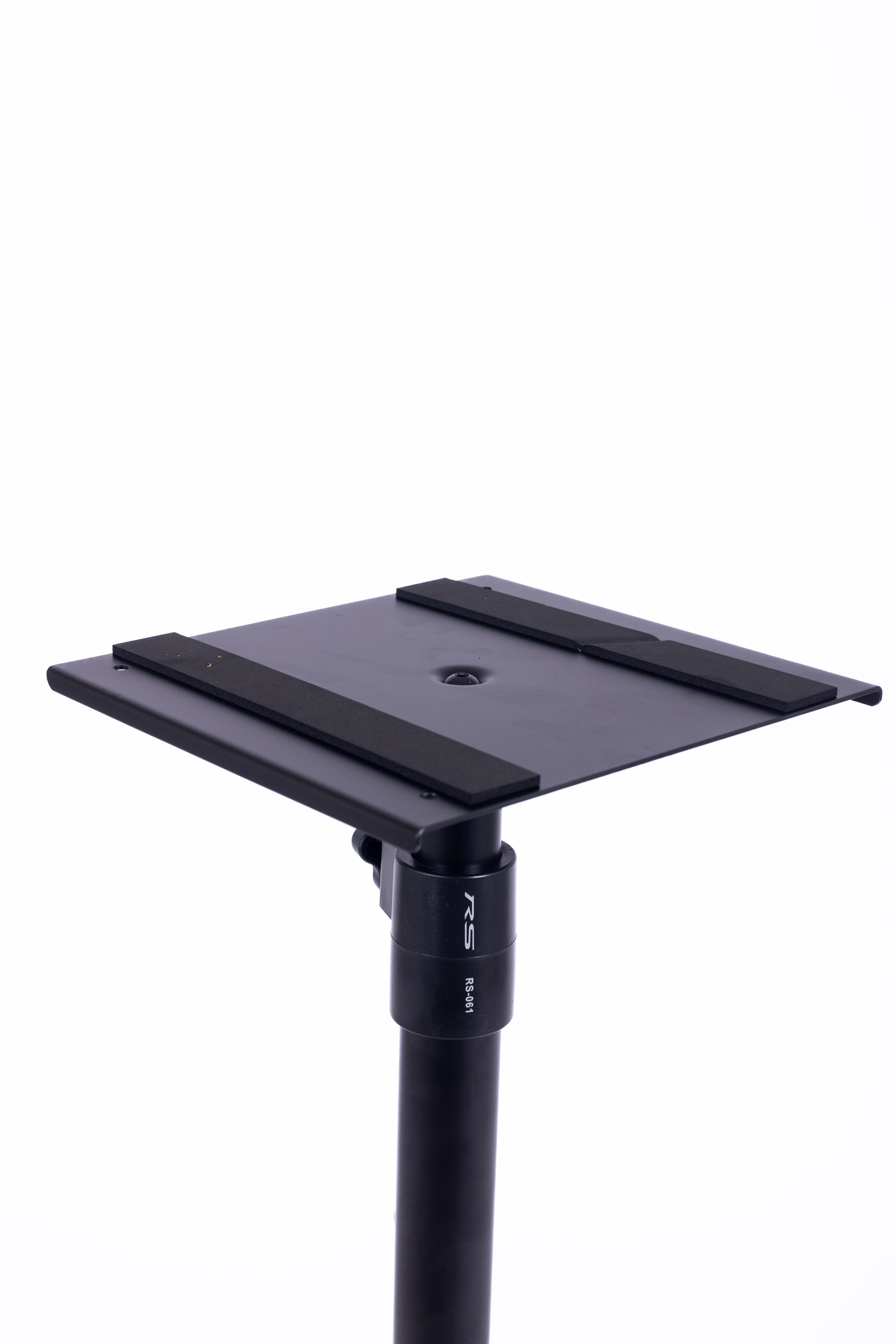 RS-061 Speaker Stand triangular base for stability
