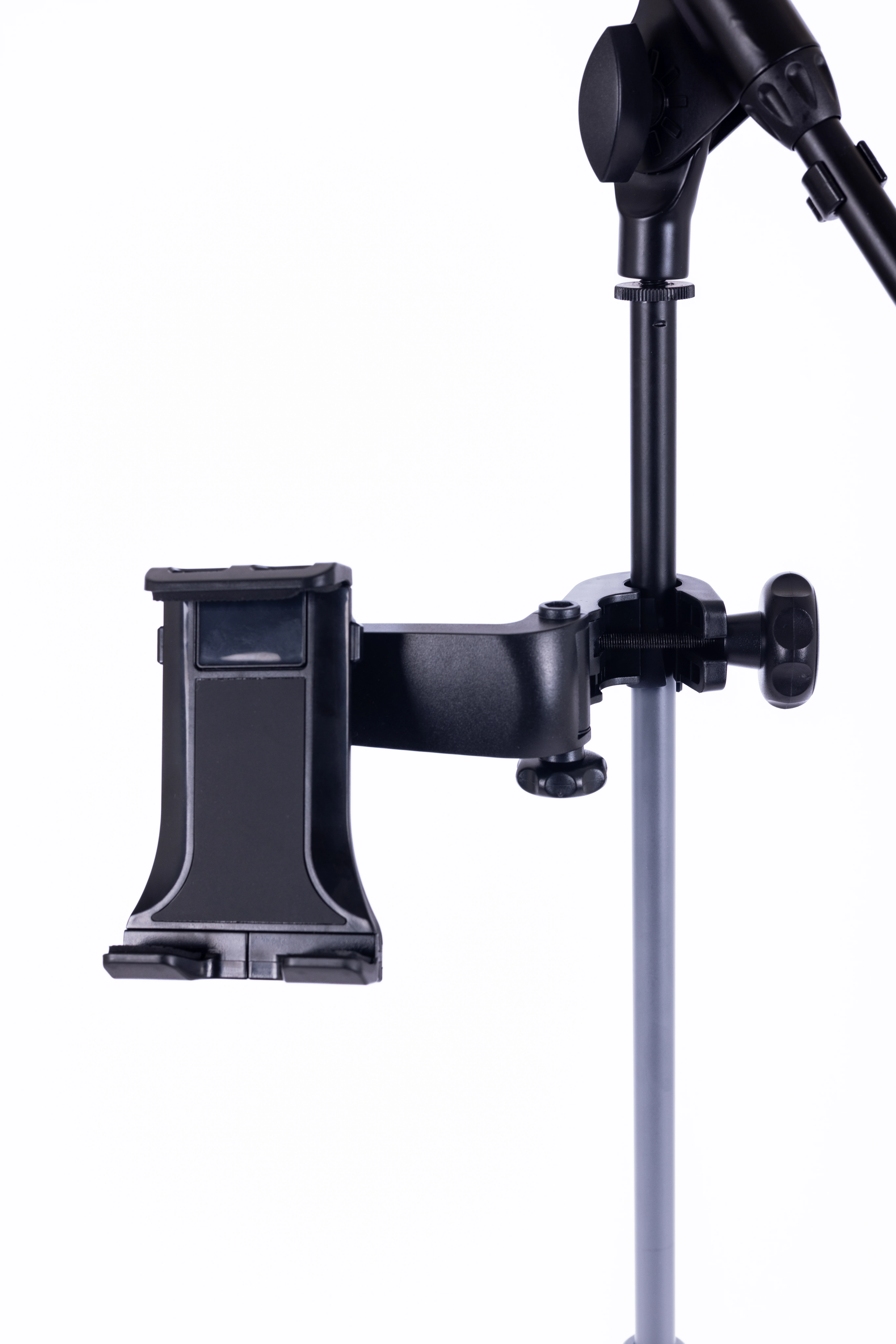 RS-51 iPad Holder clamped on mic stand in performance setup
