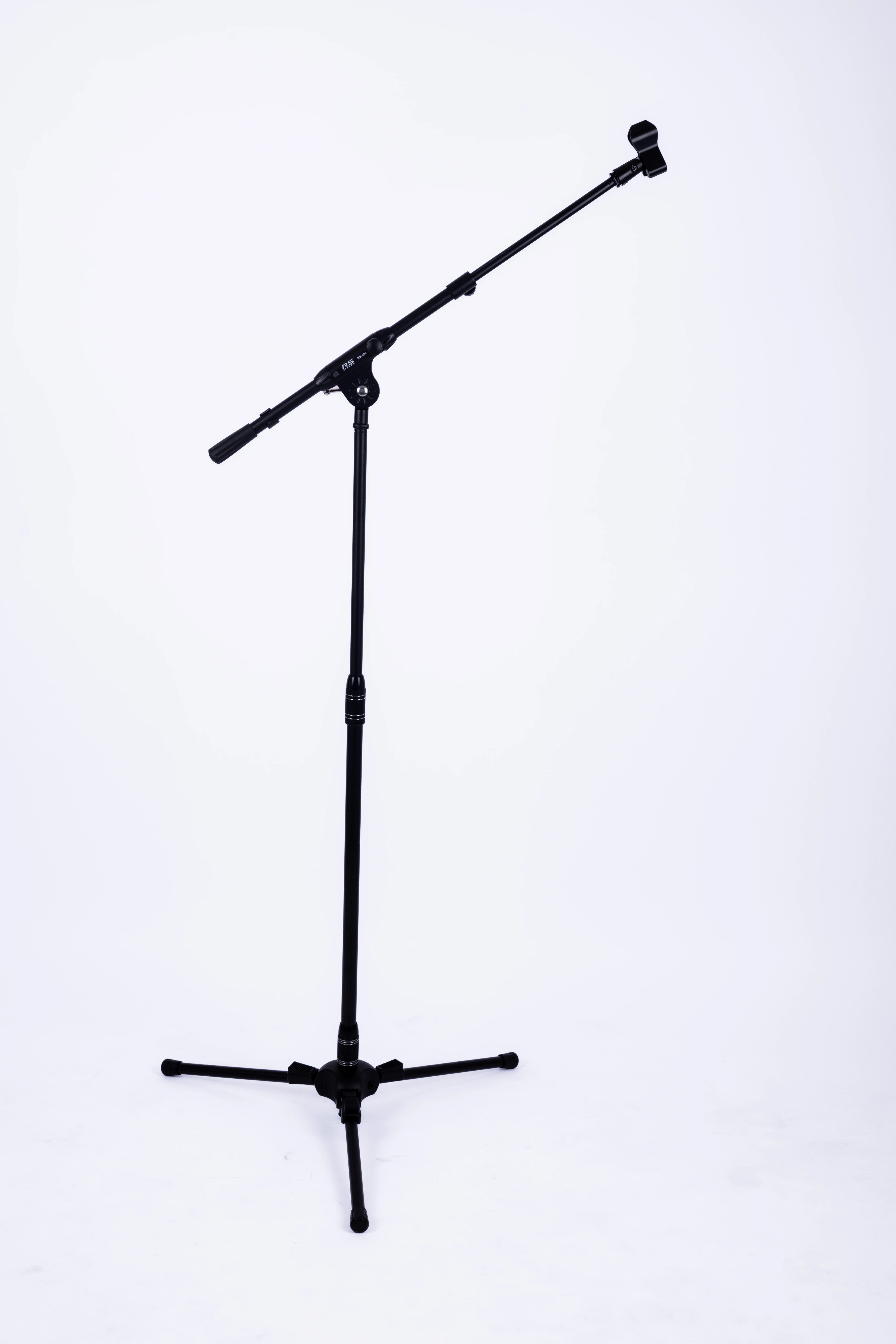 RS-999 Mic Stand in high-end performance setup